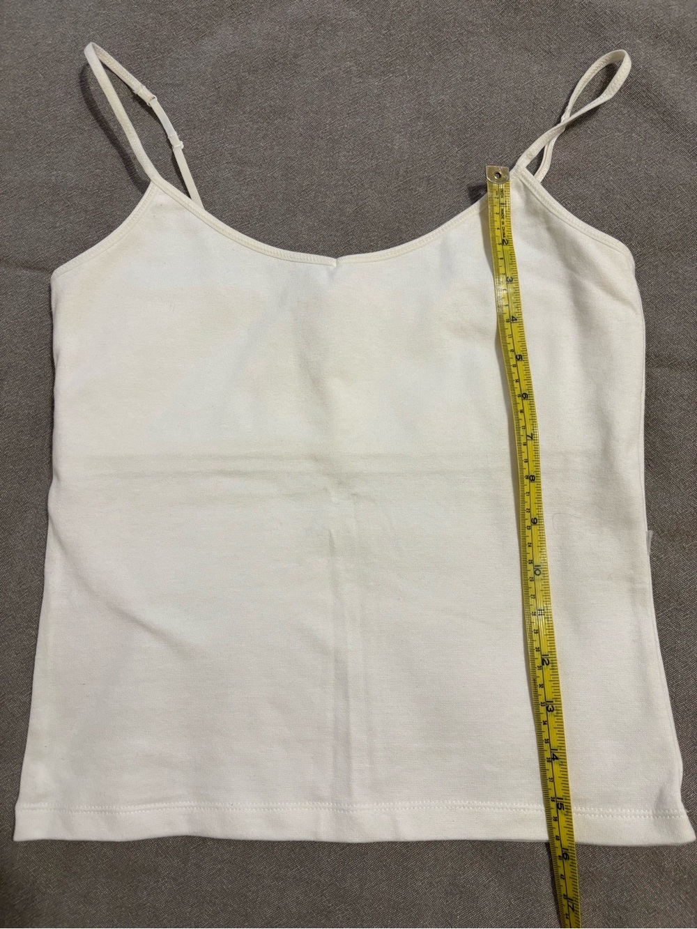 🤍 WHITE SHELF-BRA CAMI